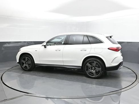Used 2025 Mercedes-Benz GLC 350e 4MATIC image 5