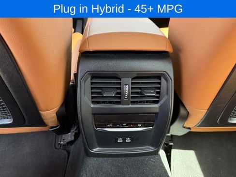 Used 2023 BMW 330e xDrive w/ Driving Assistance Package AWD/4WD image 30
