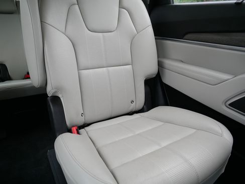 Certified 2022 Kia Telluride SX w/ Nightfall Edition Package AWD/4WD image 14