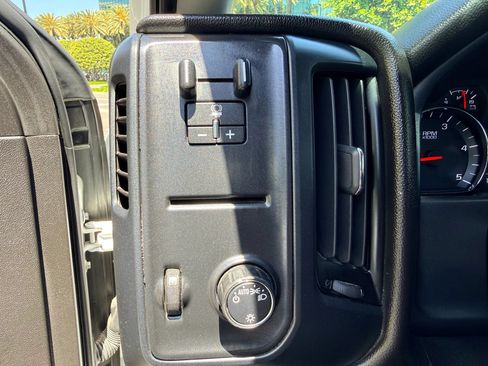 Used 2018 Chevrolet Silverado 3500 W/T RWD image 23