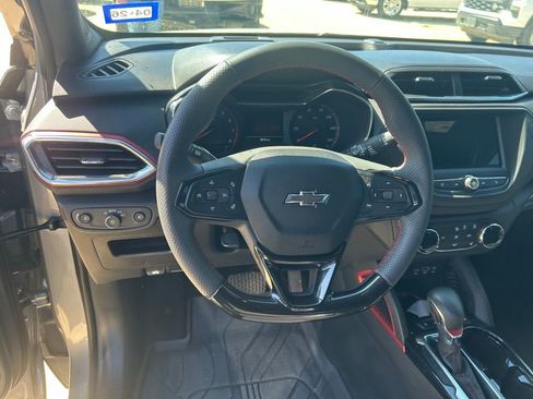 Used 2023 Chevrolet TrailBlazer RS image 5