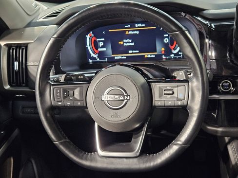 Used 2022 Nissan Pathfinder Platinum w/ Lighting Package (N93) image 27