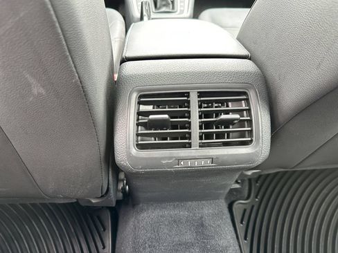 Used 2015 Volkswagen Golf S w/ Lighting Package FWD image 15