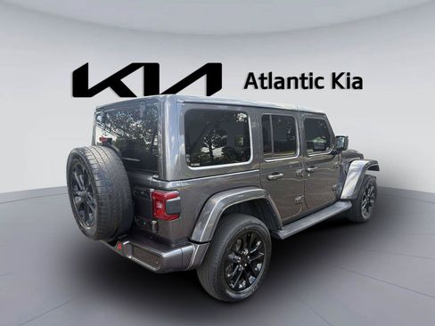 Used 2021 Jeep Wrangler Unlimited Sahara AWD/4WD image 6