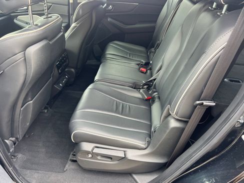 Used 2024 Acura MDX SH-AWD w/ Advance Package image 21