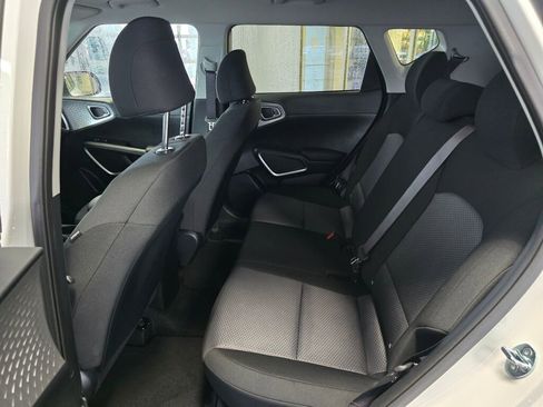 Used 2024 Kia Soul LX w/ Option Group 015 image 37