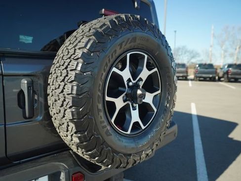 Used 2021 Jeep Wrangler Unlimited Rubicon image 42