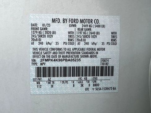 Used 2023 Ford Edge Titanium w/ Class II Trailer Tow Package image 32