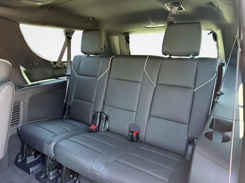 Certified 2026 Cadillac Escalade ESV Luxury AWD/4WD image 29
