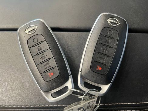 Certified 2026 Nissan Rogue SV FWD image 18
