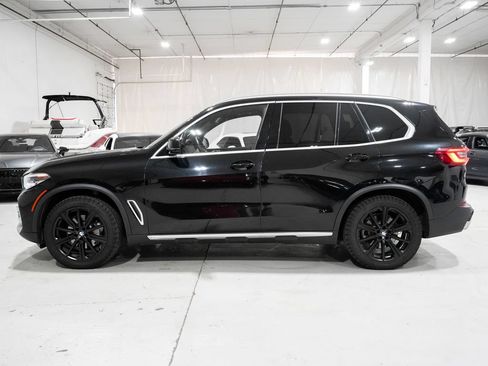 Used 2019 BMW X5 xDrive40i w/ Premium Package 2 AWD/4WD image 2