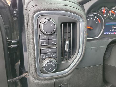 Used 2019 Chevrolet Silverado 1500 LT w/ All-Star Edition image 13