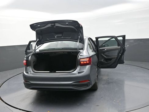 New 2026 Volkswagen Jetta SE image 33