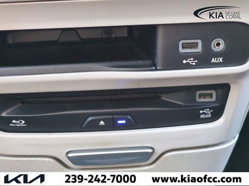 Used 2018 Chrysler Pacifica Touring-L Plus image 21