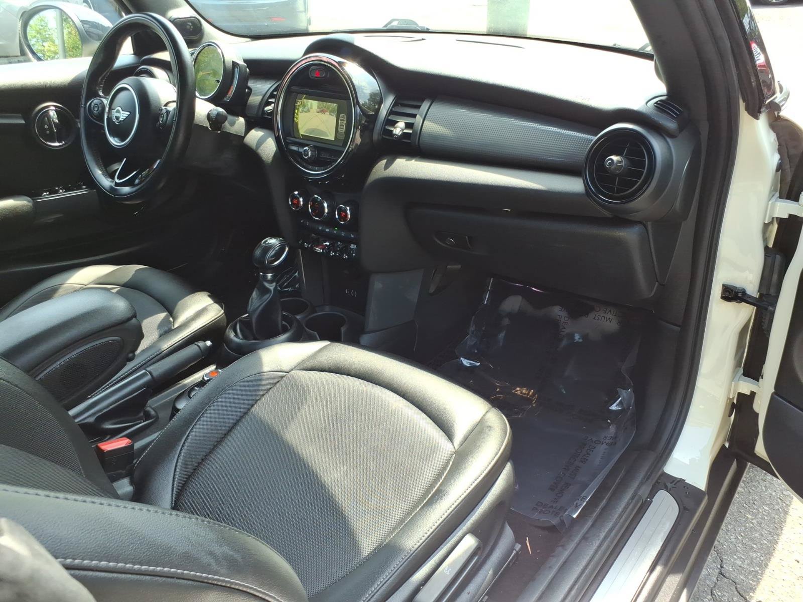 Used 2018 MINI Cooper Convertible FWD image 10