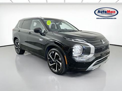 Used 2024 Mitsubishi Outlander SEL image 1