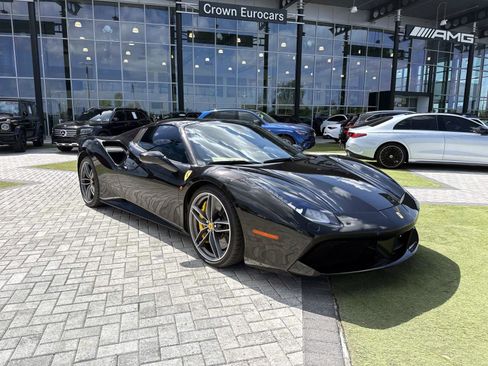 Used 2018 Ferrari 488 Spider image 13