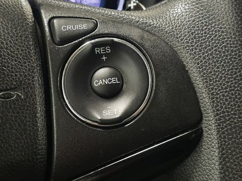 Used 2018 Honda HR-V EX image 31