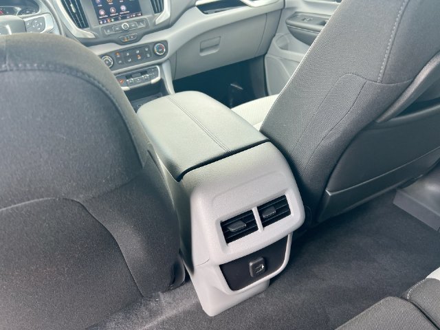 Used 2024 GMC Terrain SLE w/ Fleet Convenience Package FWD image 30