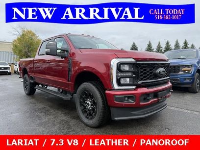 New 2026 Ford F350 Lariat w/ Black Appearance Package