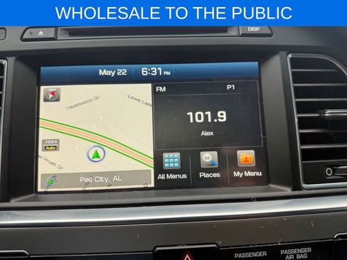 Used 2016 Hyundai Sonata Limited w/ Option Group 04 FWD image 10