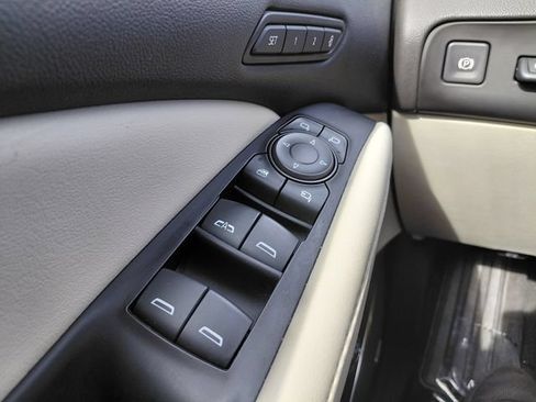 Used 2023 Buick Enclave Avenir w/ Avenir Technology Package FWD image 26