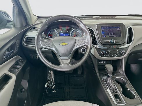 Used 2022 Chevrolet Equinox LT w/ Driver Convenience Package image 20