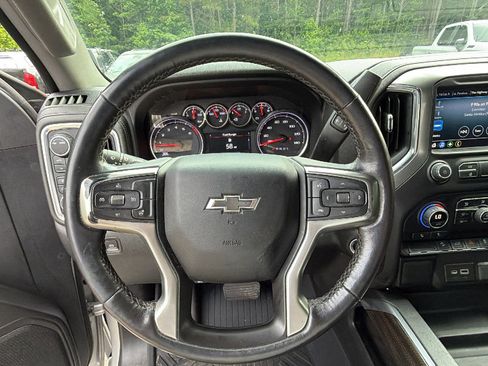 Used 2021 Chevrolet Silverado 1500 LT Trail Boss AWD/4WD image 26