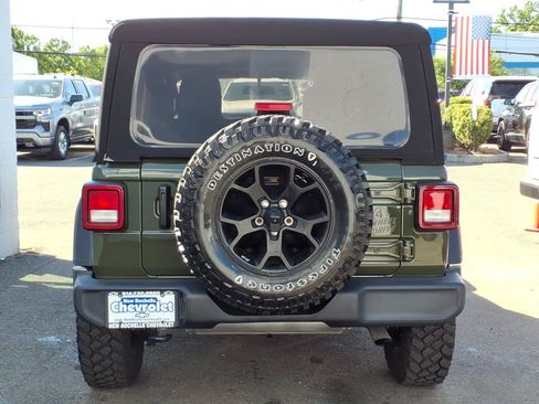 Used 2022 Jeep Wrangler Unlimited Sport AWD/4WD image 5