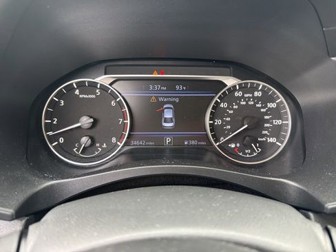 Used 2025 Nissan Altima 2.5 SV image 4