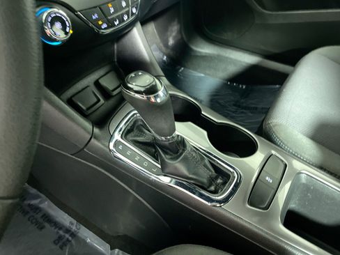 Used 2017 Chevrolet Cruze LT w/ RS Package image 16