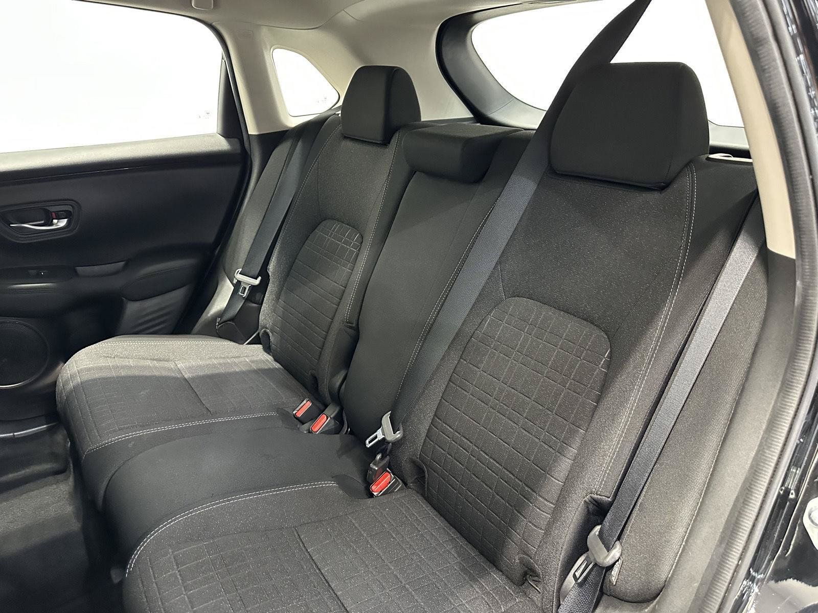Certified 2025 Honda HR-V LX image 22