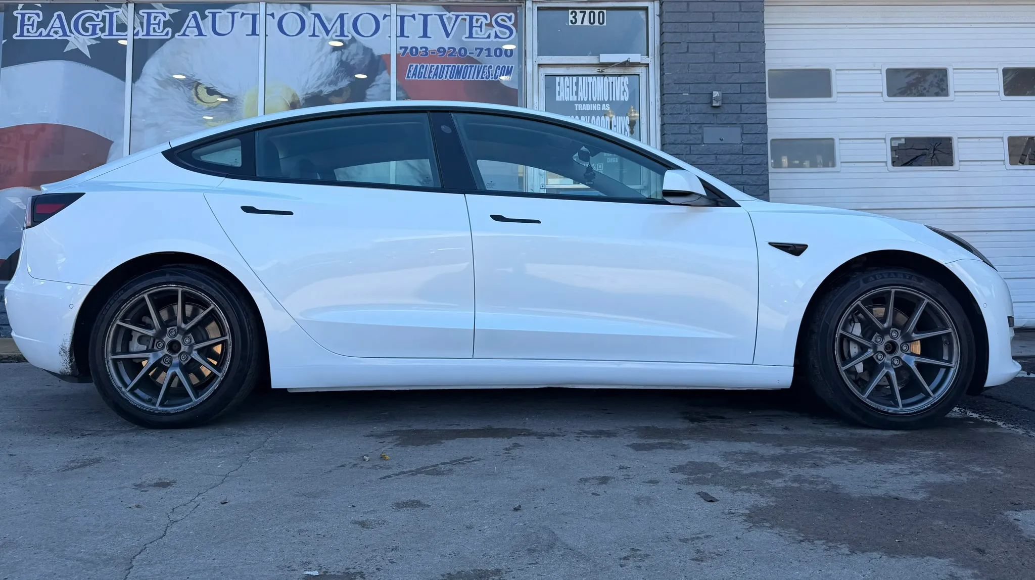 Used 2022 Tesla Model 3 Long Range AWD/4WD image 2