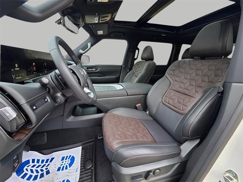 New 2026 Nissan Armada Platinum image 21