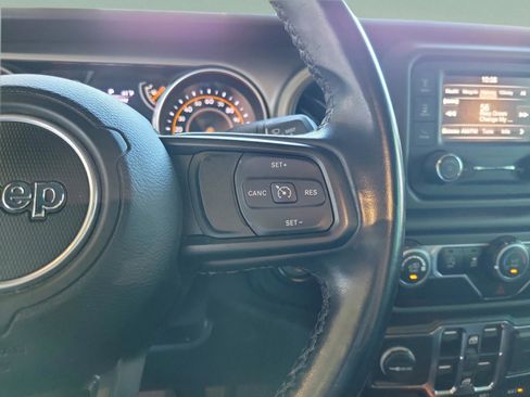 Used 2020 Jeep Wrangler Unlimited Sport image 15