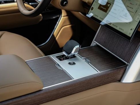 New 2026 Land Rover Range Rover SE AWD/4WD image 32