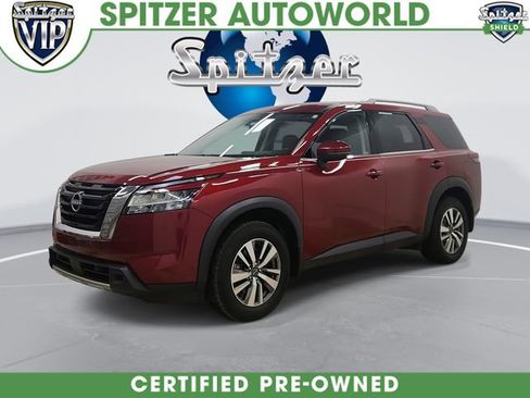 Used 2023 Nissan Pathfinder SL image 1