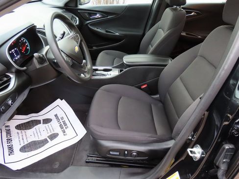 Used 2024 Chevrolet Malibu LT image 34