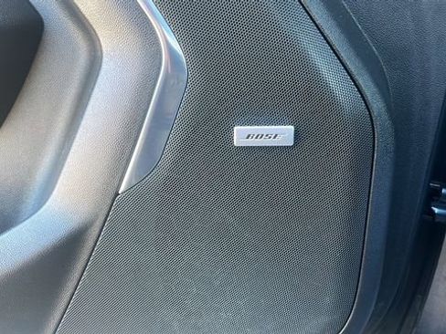 Used 2021 Chevrolet Suburban Z71 image 28