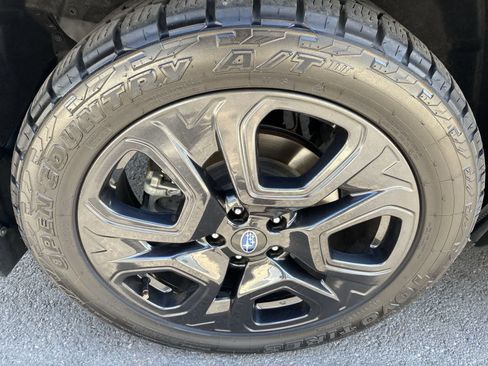 Used 2023 Subaru Ascent Onyx Edition AWD/4WD image 4