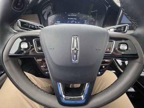 Certified 2024 Lincoln Corsair Reserve w/ Equipment Group 202A image 16