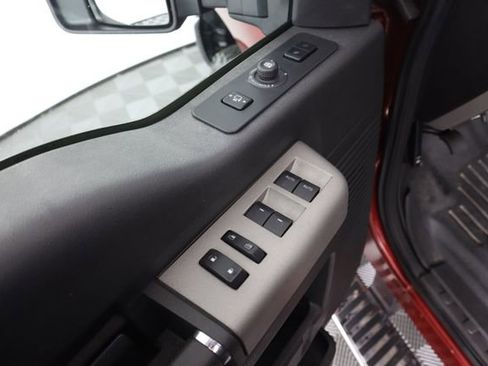 Used 2016 Ford F250 Lariat w/ Chrome Package image 33