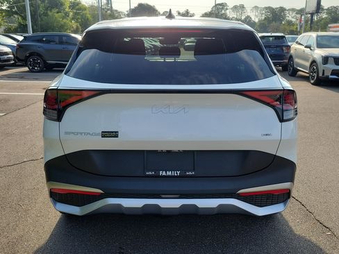 Certified 2024 Kia Sportage LX AWD/4WD image 5