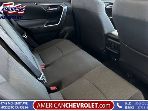 Used 2025 Toyota RAV4 XLE FWD image 20