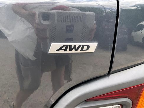Used 2019 Hyundai Kona SE AWD/4WD image 10
