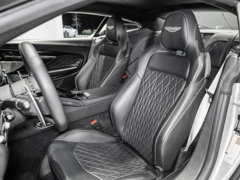 Used 2024 Aston Martin DB12 Coupe image 12