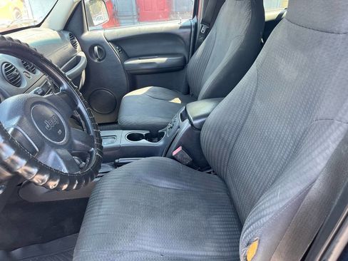 Used 2004 Jeep Liberty Sport w/ PWR Convenience Group image 12