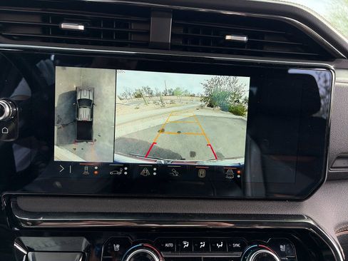 Used 2024 GMC Sierra 3500 AT4 w/ AT4 Premium Plus Package image 11