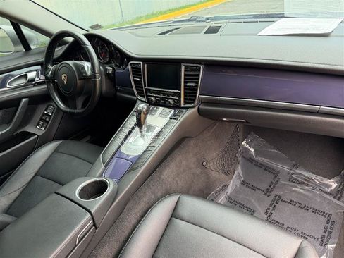 Used 2011 Porsche Panamera image 45