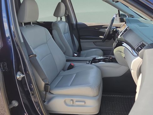 Used 2017 Honda Pilot Touring image 18